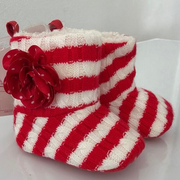 Baby booties size 2 (3-6M) new NWT - Picture 2 of 3